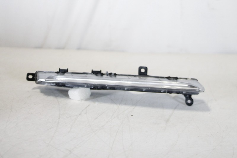 2019-2022 Porsche Cayenne Right Passenger Side Led Daytime Running Light Oem