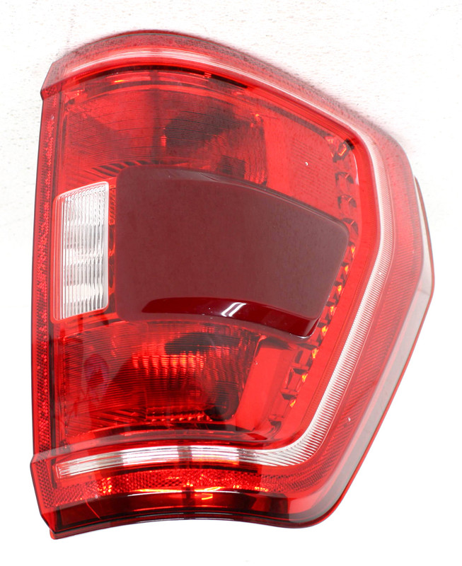 OEM Right Side Halogen Tail Lamp For Ford F150 pickup ML3Z-13404-C Lens Chips