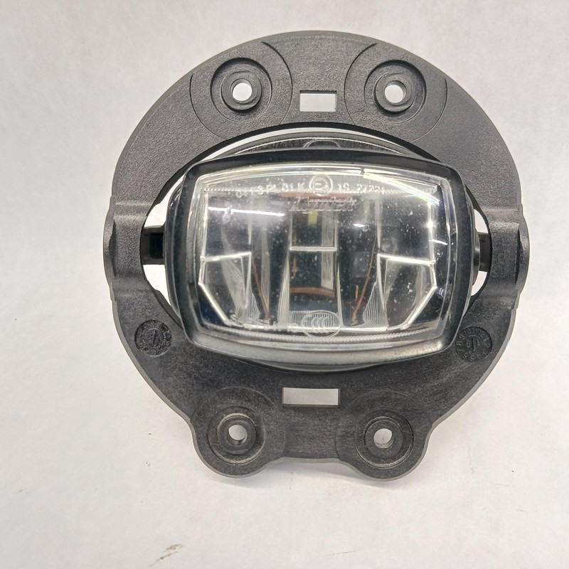 19-'23 JEEP CHEROKEE Left driver fog light LED OEM Grade A!