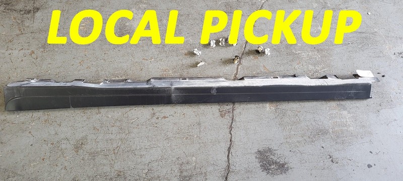 Used Oem Mercedes Left Driver Rocker Panel Skirt Molding for 2020-2023 GLB 250