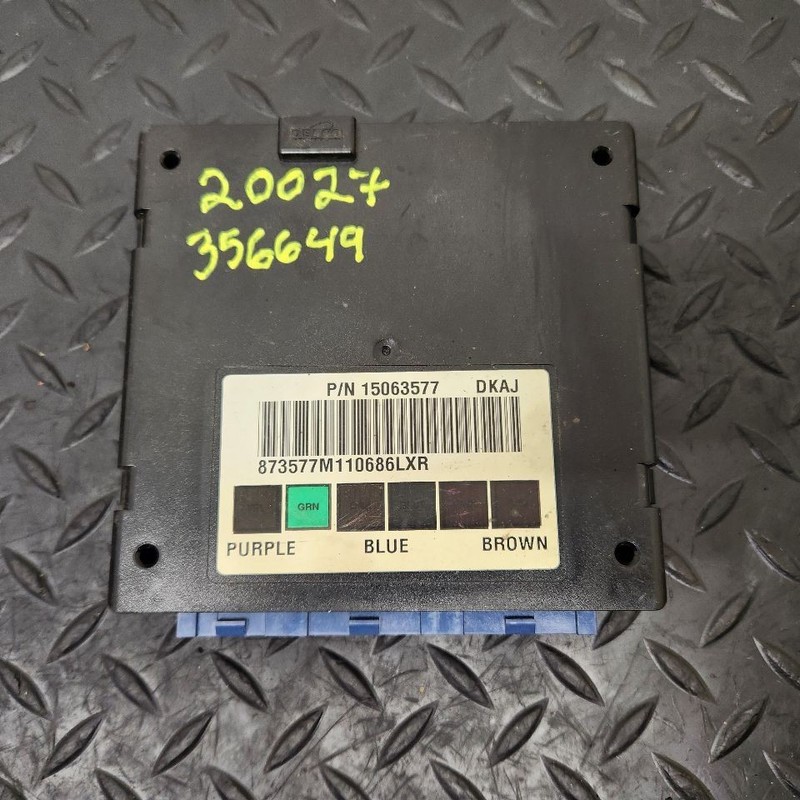 02 GMC Yukon XL 1500 4x4 BCM Body Control Module OEM 19208544