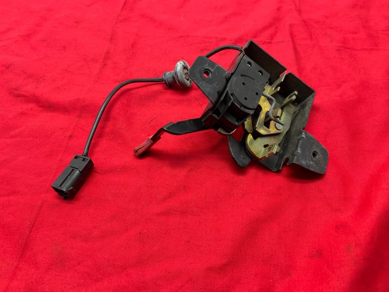 97-05 Porsche 911 996 Boxster 986 Front Hood Bonnet Lock Latch Actuator 78K OEM✅