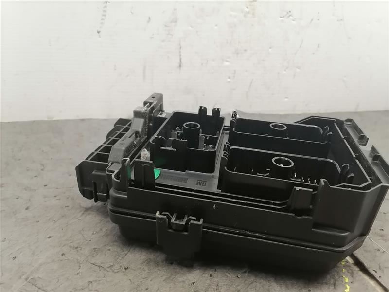 Fuse Box Engine Fits 16-19 ENVISION 1425923