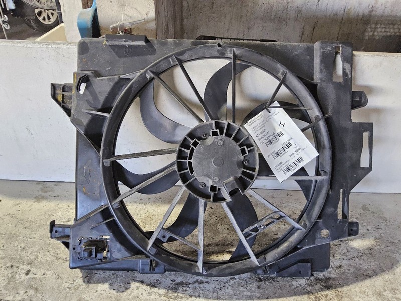 2008-2020 Dodge Caravan Front Radiator Fan Motor Fan Assembly