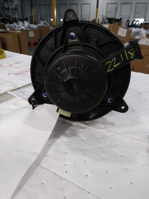 2015 Chevrolet Cruze HVAC Blower Motor OEM 13263279 76000 Miles Grey