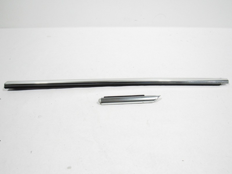 Maserati Levante Q4 2017 Front Left Door Window Belt Molding Trim Set 16-24 ;#3