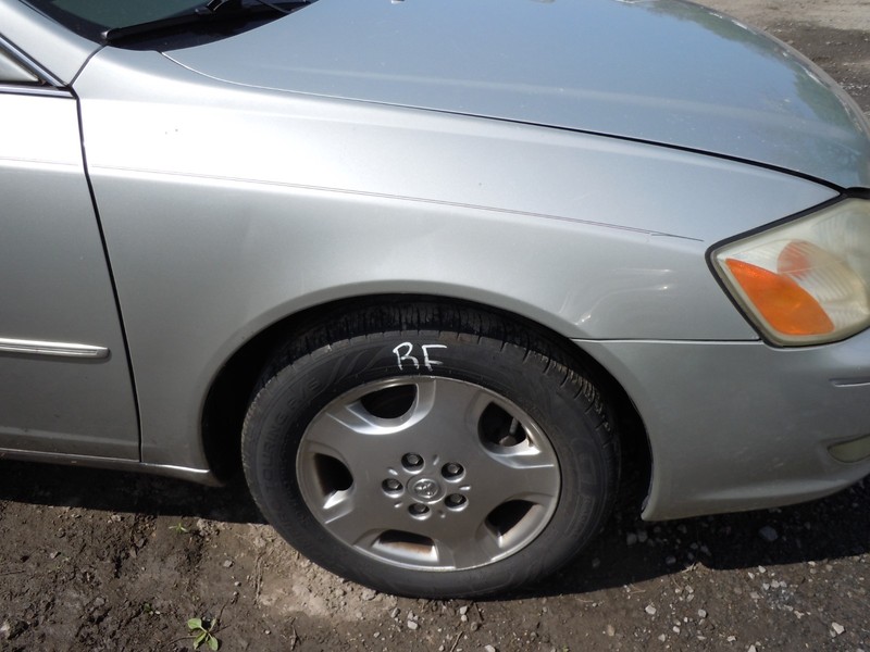 2000-2004 Toyota Avalon Fender Passenger Right 1C8