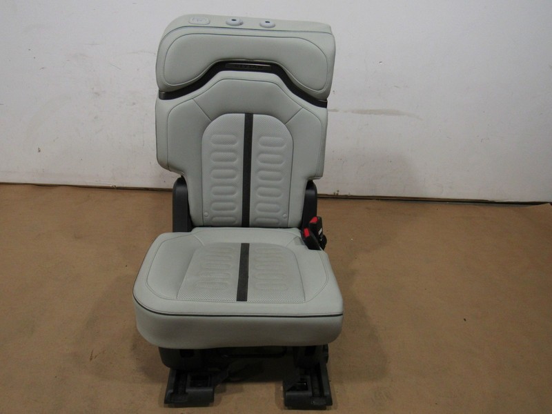 Rivian R1S 2024 Rear Right Pass Seat 2nd Second Row Cushion Assembly 21-26 |Y3