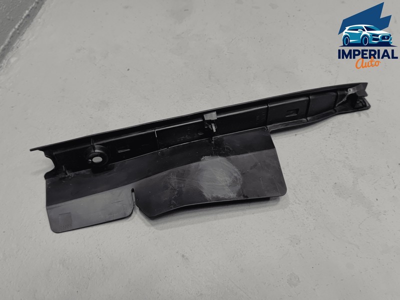 TOYOTA RAV4 FRONT DRIVER SIDE FENDER UPPER FORWARD SEAL COVER OEM 2019 - 2025