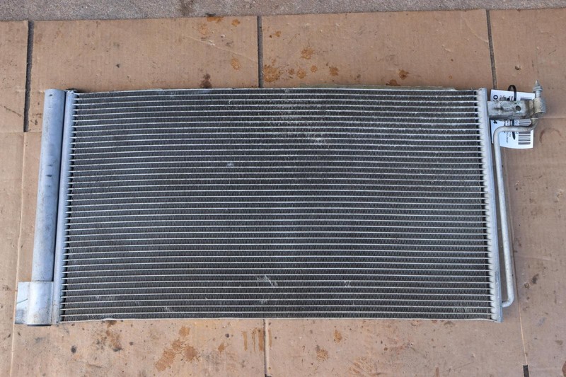 2012-2013 FORD FOCUS 2.0L A/C AC AIR CONDITIONING CONDENSER OEM