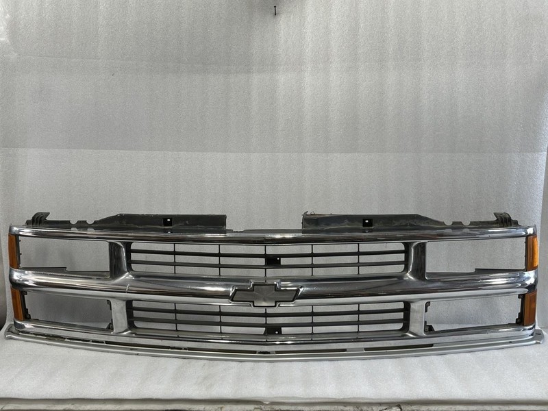 1994 1995 1996 1997 1998 1999 2000 CHEVROLET 3500 PICKUP CHROME GRILLE