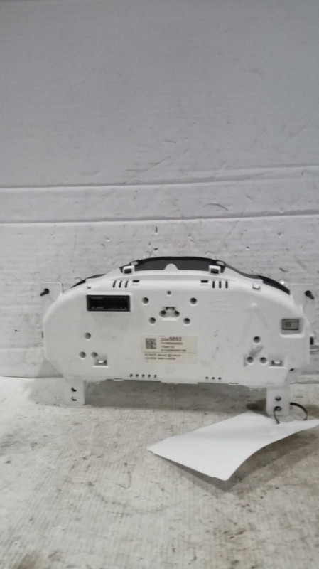 2015 GMC Canyon Speedometer Gauge Brown OEM 127K Miles NJ25-20421-498592