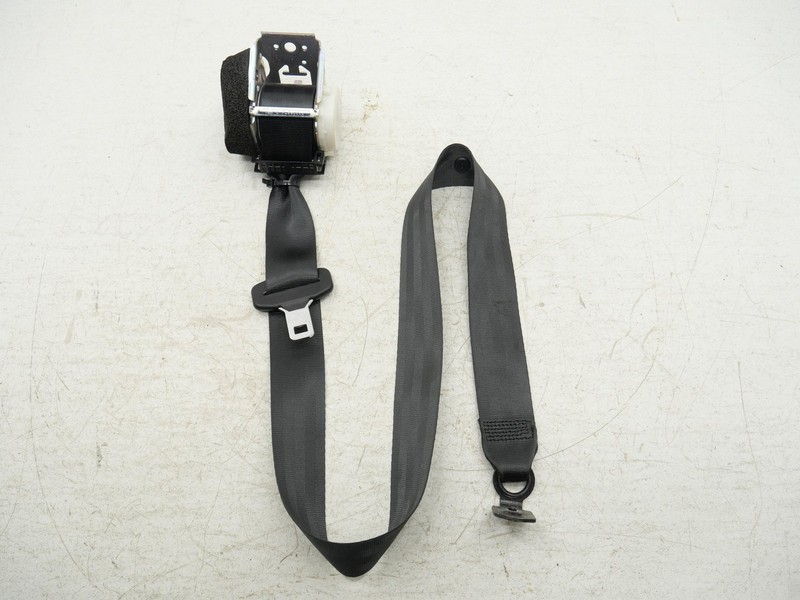 2016-2018 Ford Focus RS Rear Seat Belt Passenger Right RH G1EY-611B68-AB3JA6