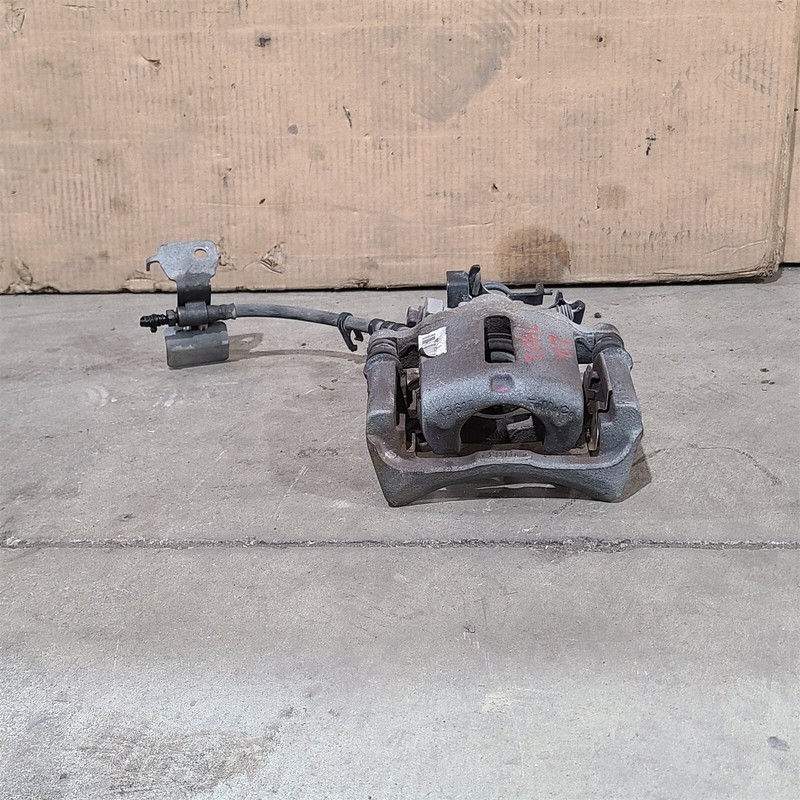 11-14 Mustang Gt Driver Rear Brake Caliper Lh Aa7402