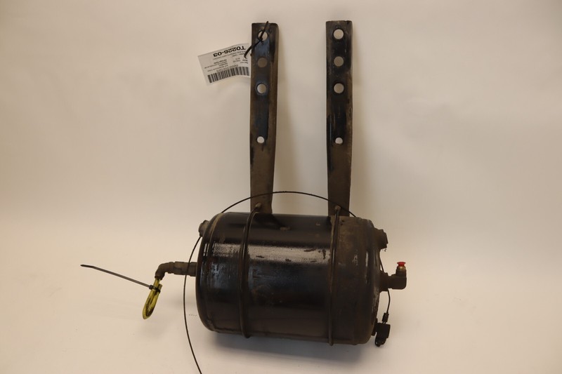 2016-2023 FREIGHTLINER CASCADIA EVOLUTION 125 BRAKE AIR TANK W/ BRACKET OEM