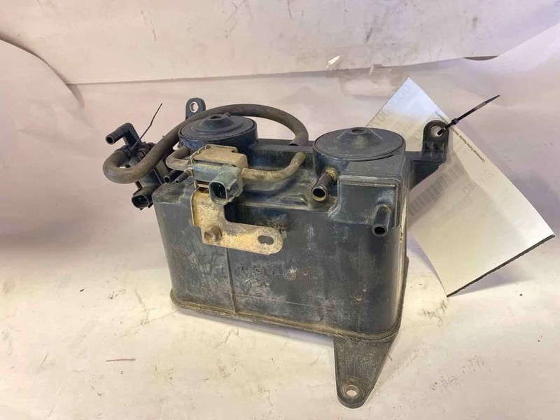 Evaporator Canister TOYOTA TACOMA 97 98 99 00