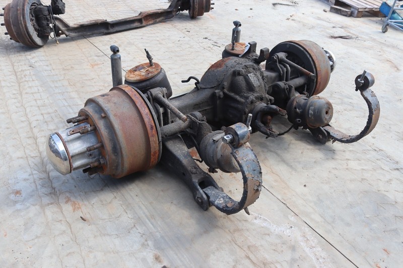 2012 12 KENWORTH T800 REAR 2ND AXLE RATIO 3.73 RT40-145A 3200L1884 OEM