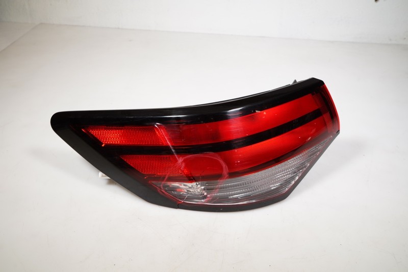 OEM 2020 - 2023 Nissan Sentra Tail Light Halogen Left Driver LH SEE IMAGES