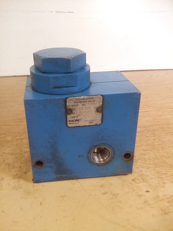 Bosch Racine AD C4 58F 10 982379 Accumulator Discharge Valve 3000PSI