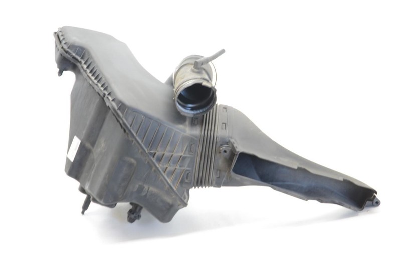 16-18 Audi A6 2.0L Air Cleaner Box Filter Housing 4G0133838