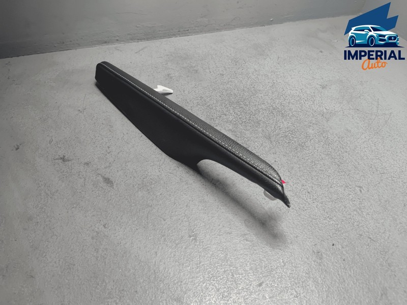 18-24 TOYOTA CAMRY FRONT RIGHT PASSENGER SIDE DOOR ARMREST TRIM PANEL BLACK OEM