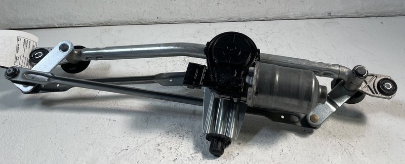 2022-2024 HYUNDAI IONIQ 5 WINDSHIELD WIPER TRANSMISSION LINKAGE W/ MOTOR #107257