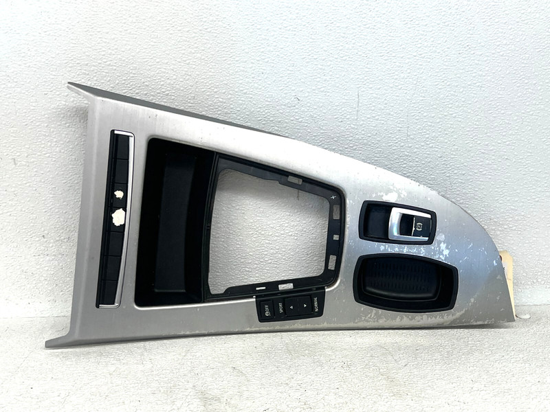 ⭐2009-2016 BMW Z4 FRONT CENTER CONSOLE GEAR SHIFTER BEZEL TRIM OEM LOT2596