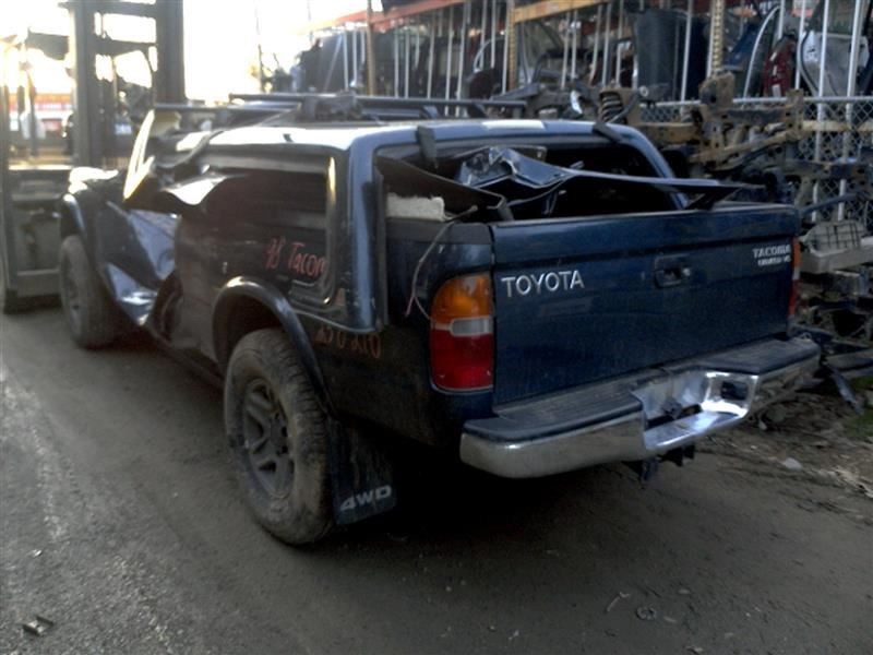 95-04 TOYOTA TACOMA REAR BUMPER ASSEMBLY CHROME WITH BRACKETS
