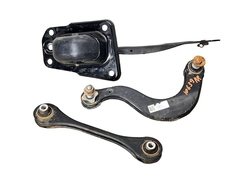 2018-2020 Audi A3 Right Side Rear Literal Training Control And Upper Control ARM