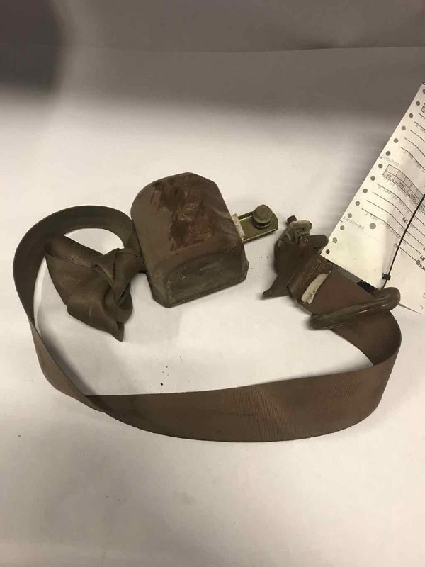 Front Seat Belt TOYOTA PICKUP 86 85 84