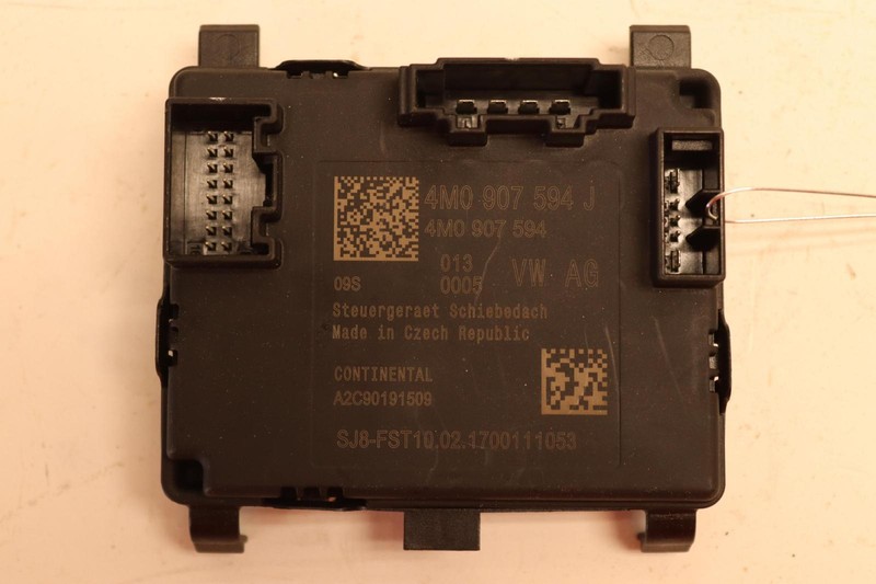 2017-2022 PORSCHE PANAMERA FRONT PANORAMIC SUNROOF CONTROL MODULE OEM
