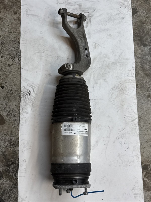 16-20 TESLA MODEL X FRONT LH SHOCK STRUT AIR ABSORBER ARM 1027361-25-E 41090 S16