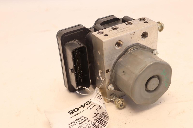 2015-2020 MERCEDES GLA250 X156 POWER ABS BRAKE PUMP W/O ADAPTIVE CRUISE OEM