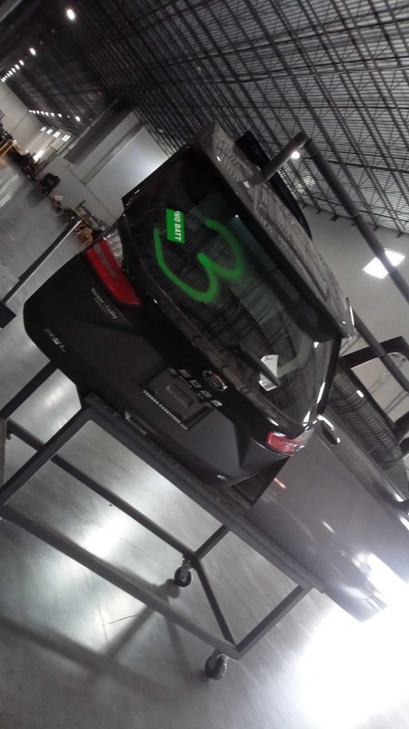 Used Deck Lid fits: 2022 Ford Edge manual lift Grade A