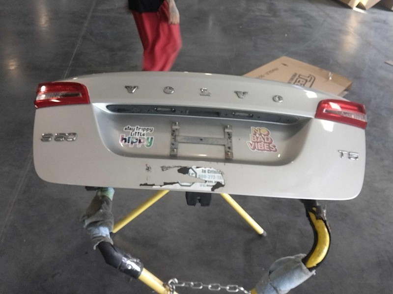 2012 Volvo S60 Deck Lid Trunk Lid Silver OEM 313955825 Used 137K Miles