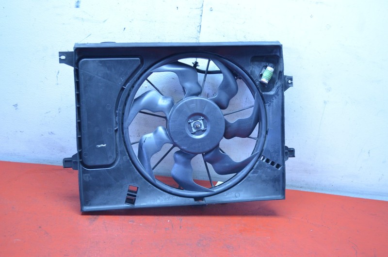 14-19 KIA SOUL 1.6L RADIATOR COOLING FAN OEM