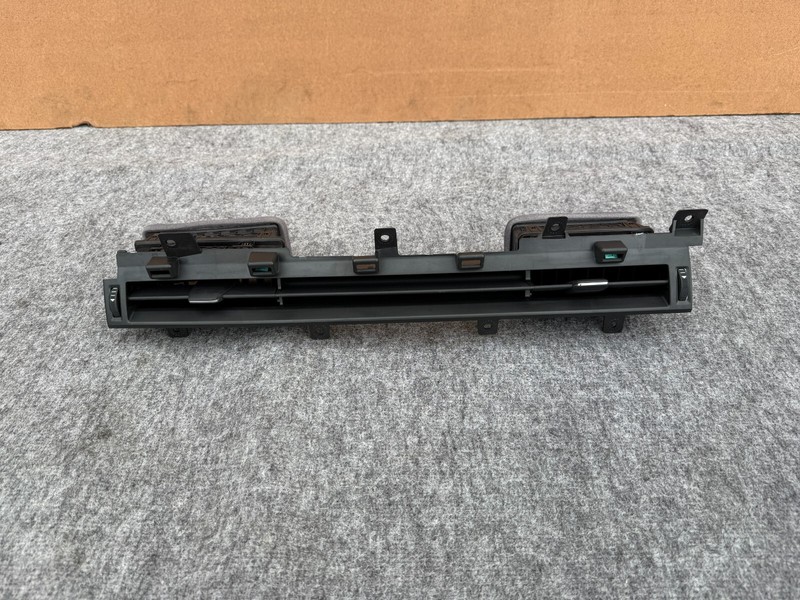 FORD MUSTANG MACH-E 2021-2025 OEM DASH RIGHT AND CENTER AC VENT VENTS TRIM PANEL