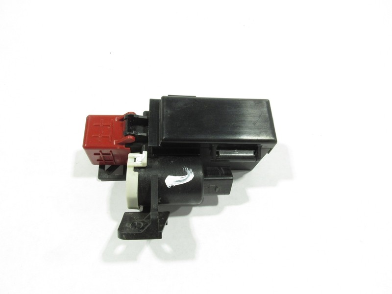 16-23 Audi TT 2019 Battery Terminal Box Housing Junction Block Distributor |