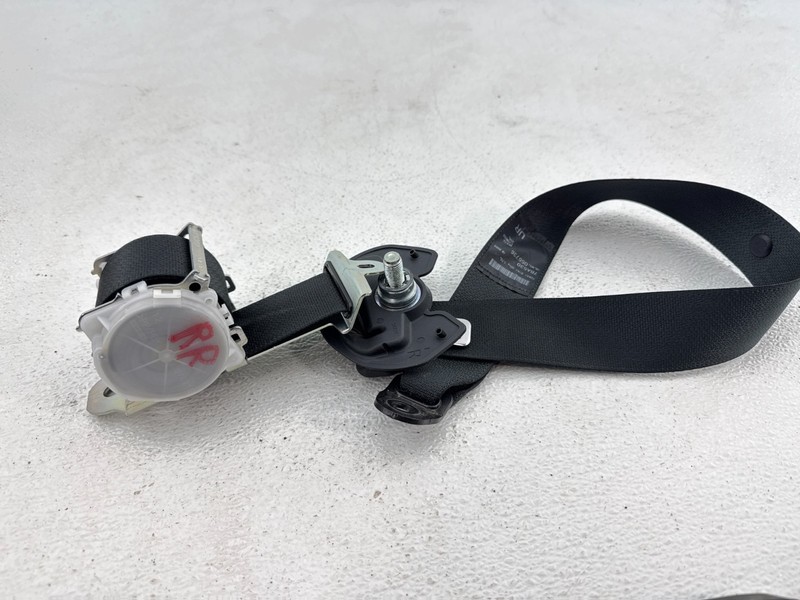 2020-2025 TOYOTA COROLLA HATCHBACK REAR RIGHT SIDE SEAT BELT SEATBELT OEM