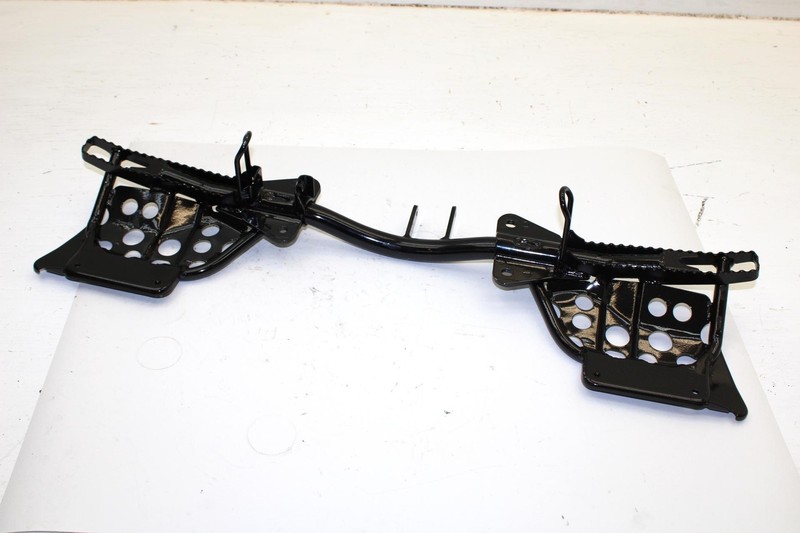 1988 Suzuki Quadrunner 250 Oem Foot Peg Assembly 43510-39DV0 B410