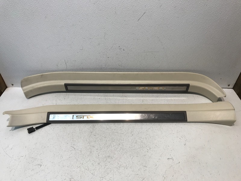 02-10 Lexus SC430 Front Door Sill Scuff Plate Set Left Right Illuminated ECRU