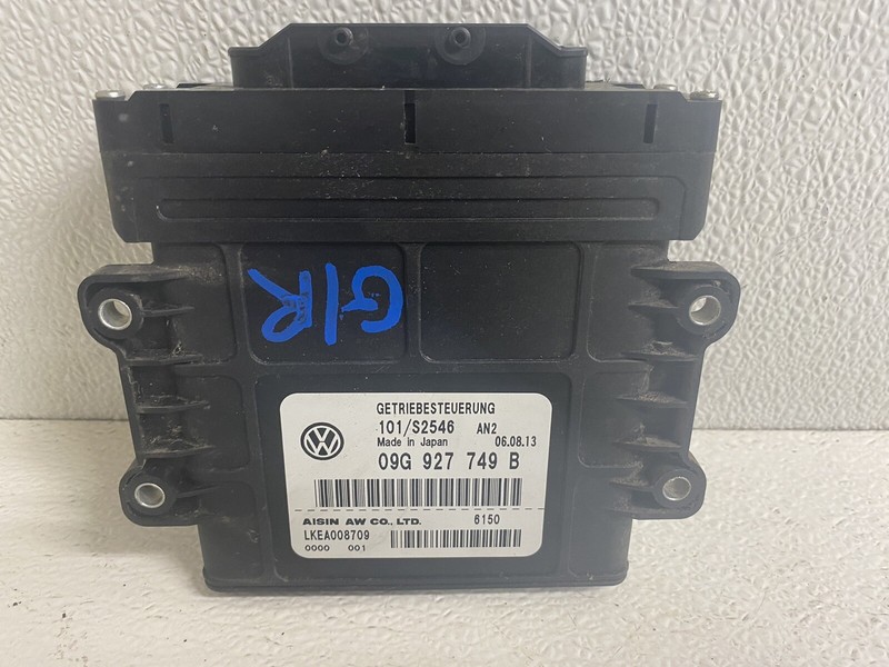 2015 Volkswagen VW Passat Transmission Computer Control Module 09G 927 749 B