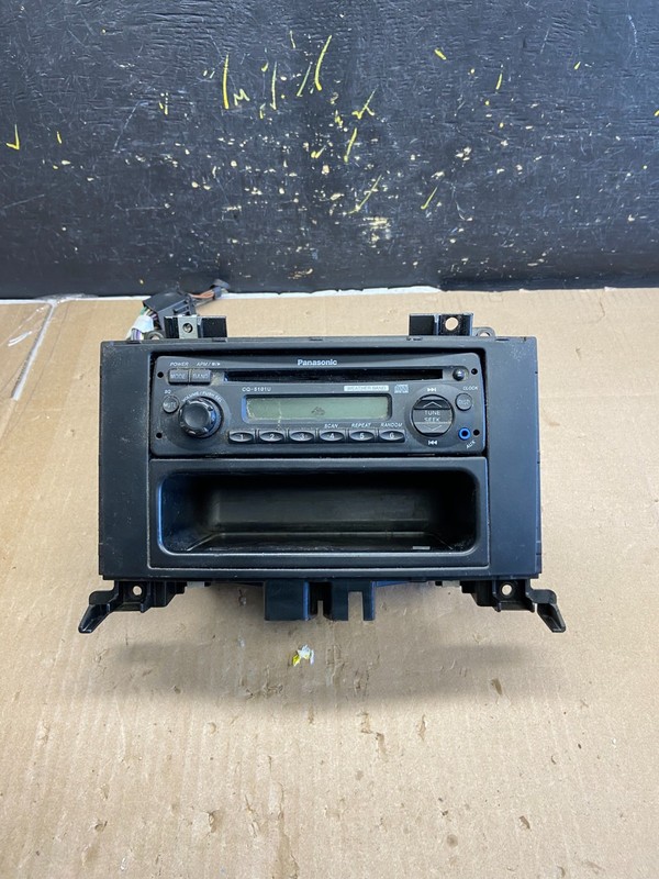 2009 Freightliner Sprinter CD PLAYER Equipment Radio PANASONIC CQ5101U AB2022 DG