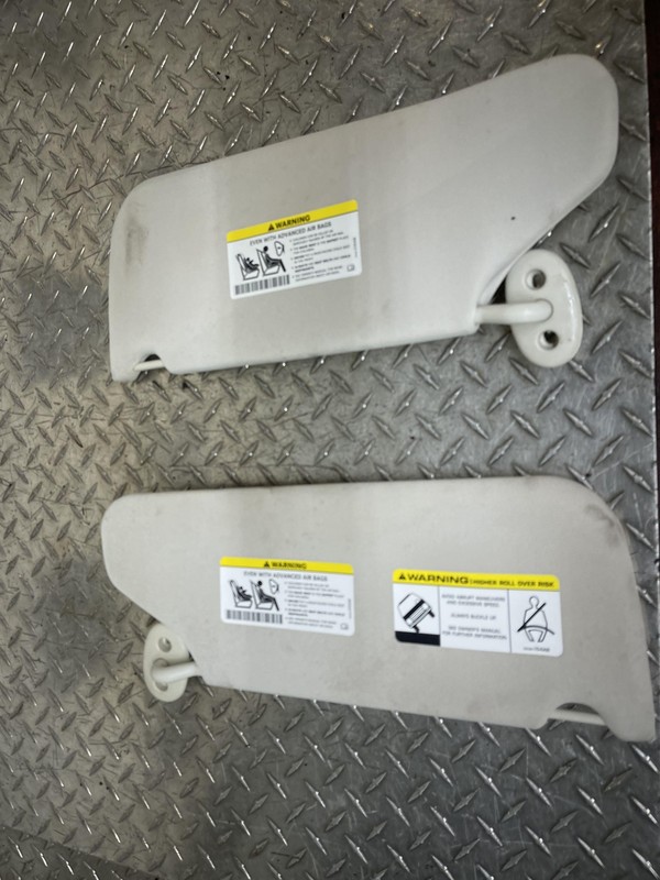 2007-2011 Dodge Nitro RH LH Sun Visor Set Oem Tested