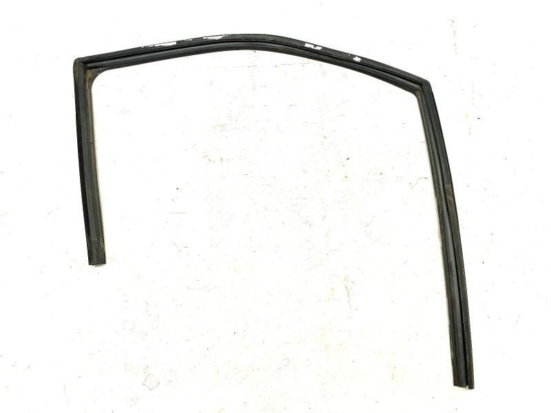 Right Passenger Front Door Glass Run Weatherstrip Fits 2015-2020 Ford F150 78901