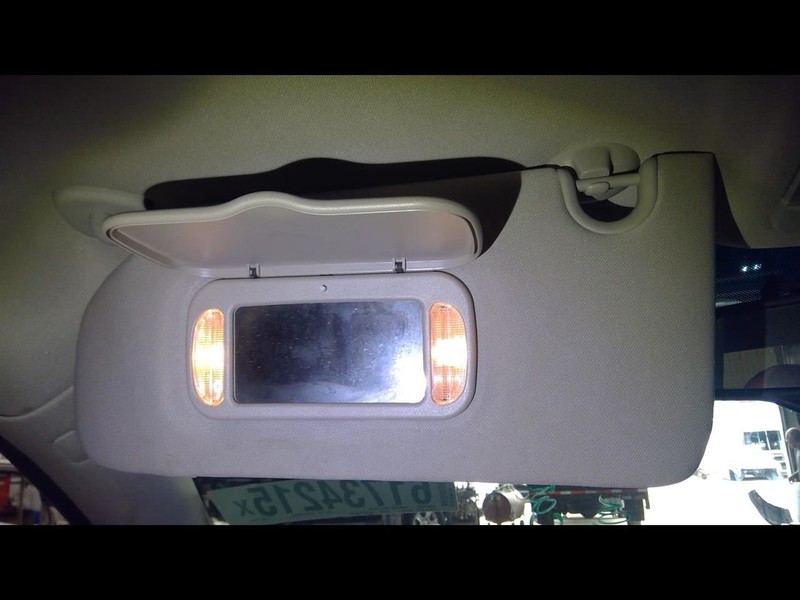 Driver Left Sun Visor With Illumination Fits 06-11 LUCERNE 1670079