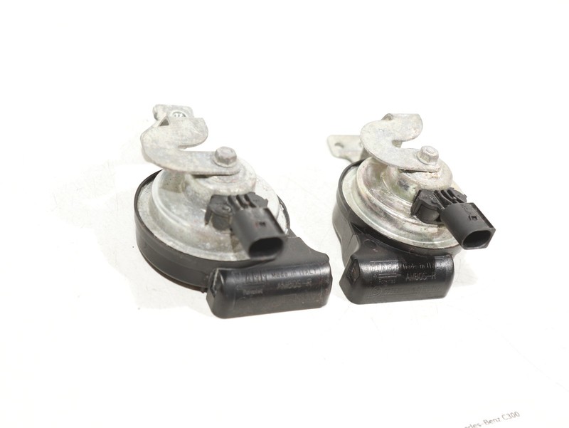 2015-2018 Mercedes W205 C300 Front High Low Tone Signal Alarm Siren Horn Set OEM