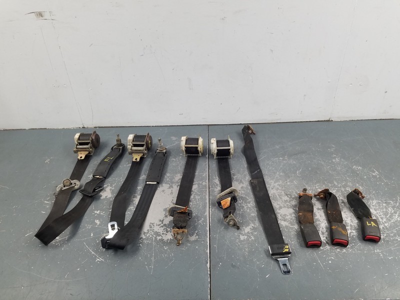 2000 99 00 Honda Civic Si EM1 Seat Belt Set #3327 D6