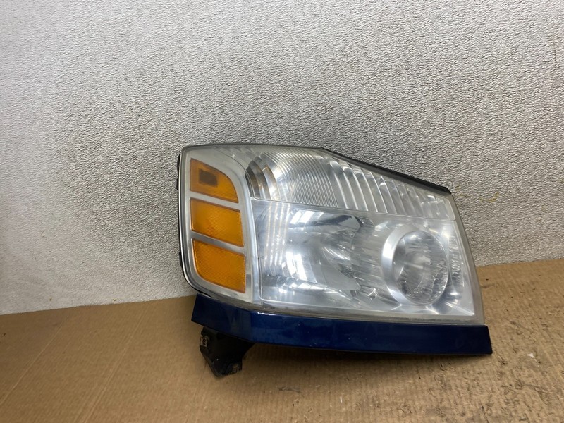 2004 to 2007 Nissan Armada Right Passenger RH Side Headlight W7747 DW