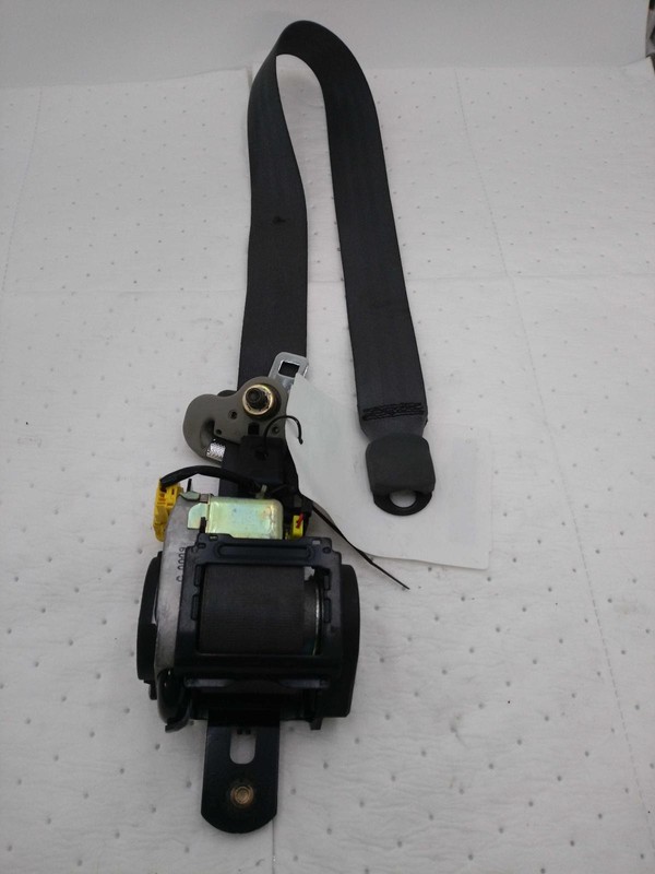 2005 Honda Odyssey Front Left Seat Belt Silver OEM 416115 133K Miles